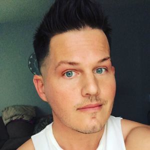 Meet your Posher, Jason